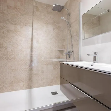Beautiful 85m Near The Historic Center Apartment