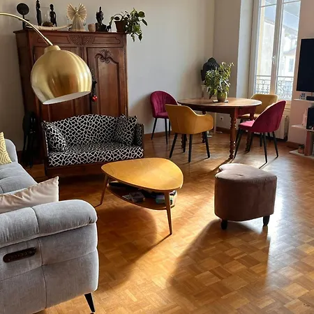 דירה Beautiful 85m Near The Historic Center *