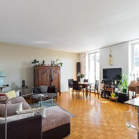 דירה Beautiful 85m Near The Historic Center